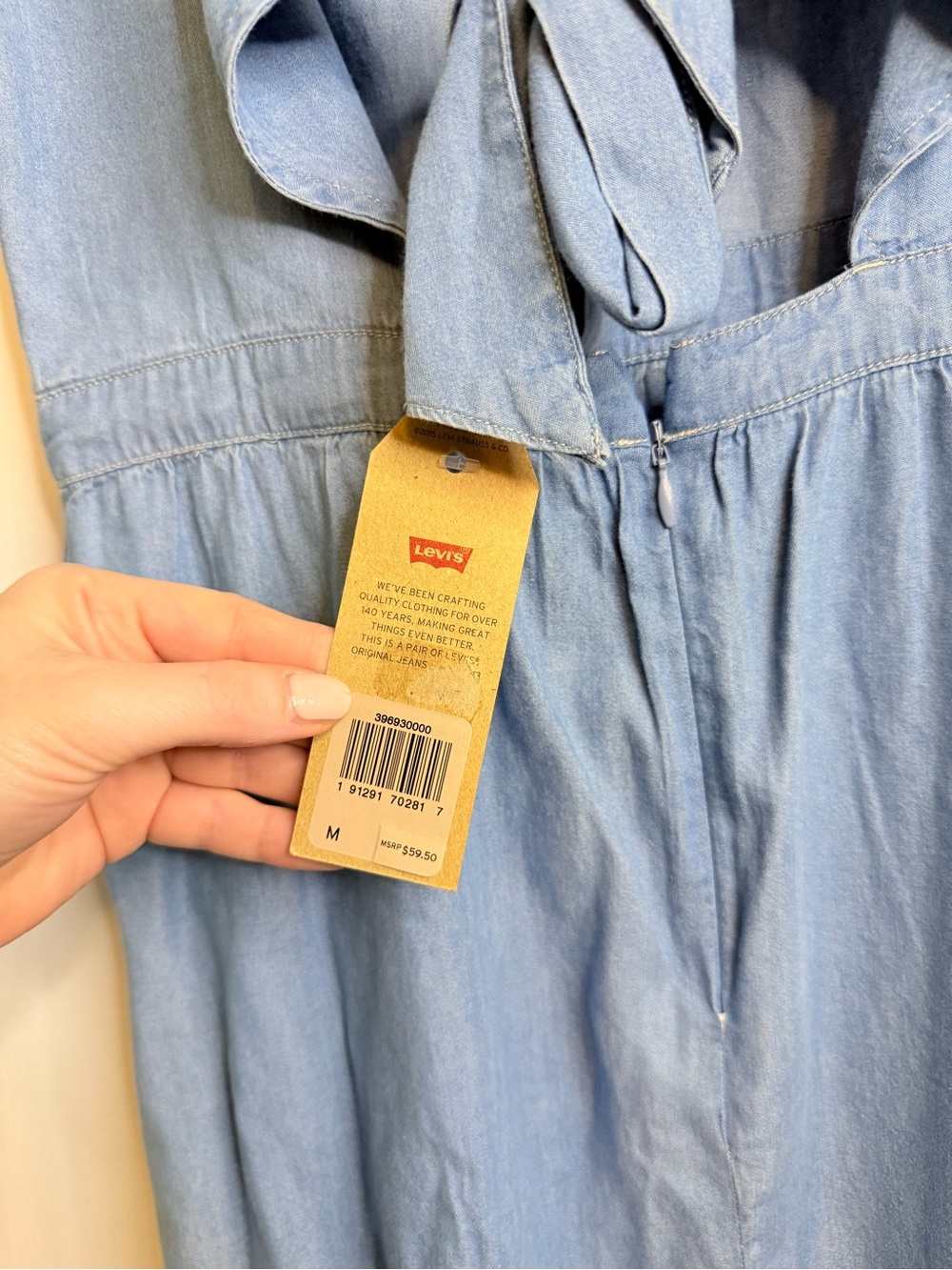 Levi’s Denim Dress - Picture 4 of 4